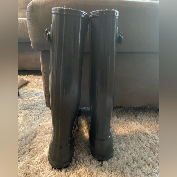 Size 9 Tall Hunter Boots - Picture 3 of 4